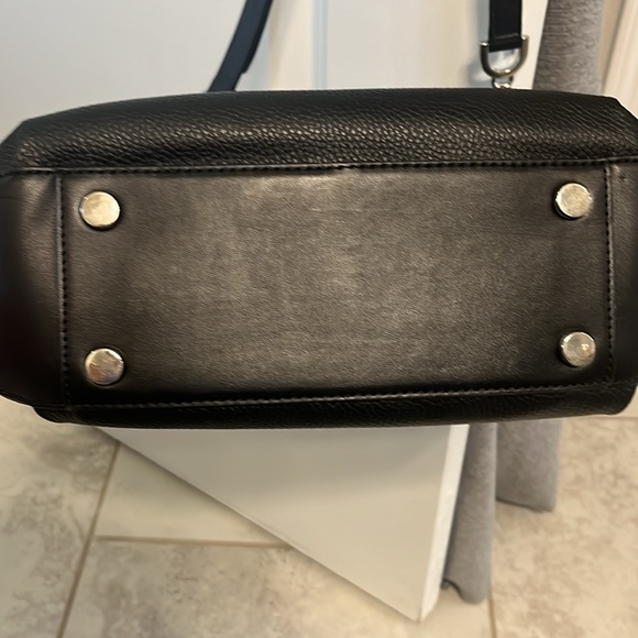Black leather Michael kors shoulder bag - Picture 6 of 8